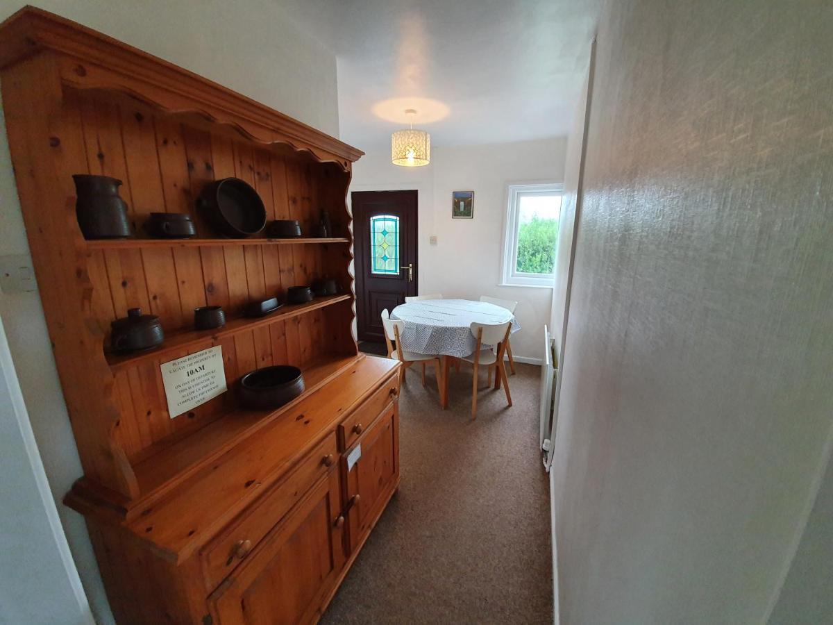 Ty Pren Bach Villa Maenclochog Bagian luar foto