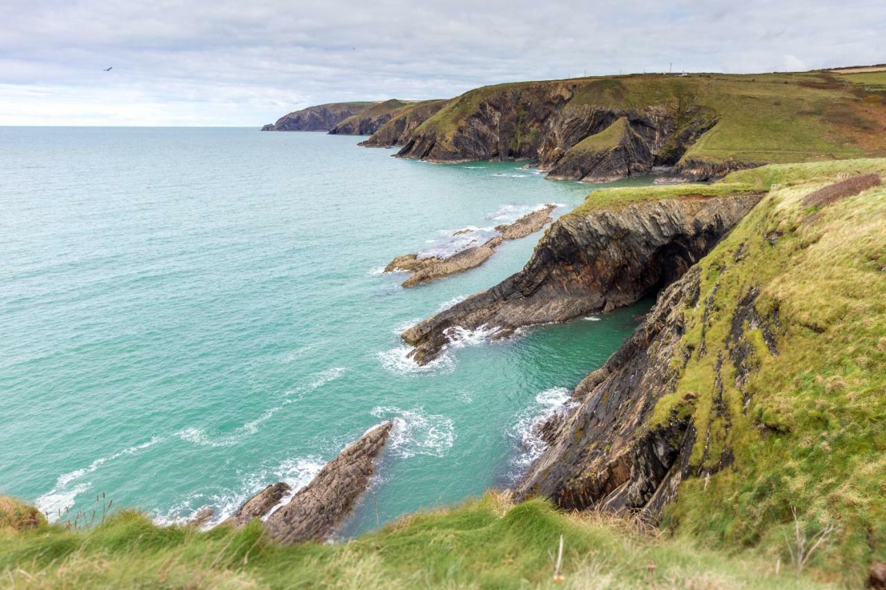 Ty Pren Bach Villa Maenclochog Bagian luar foto